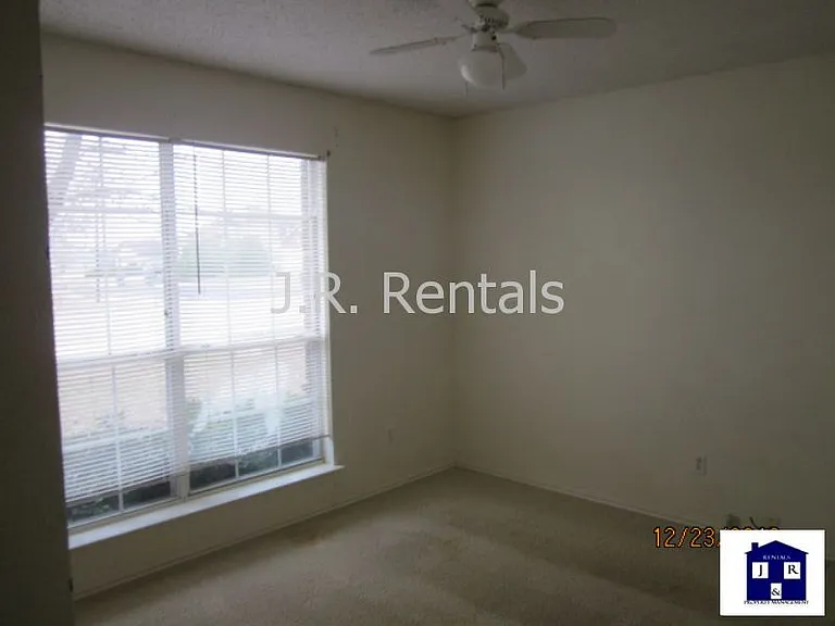 3615 Coral Bay Ln — Photo 30