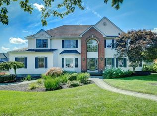 3 Cooper Dr, Ledgewood, NJ 07852