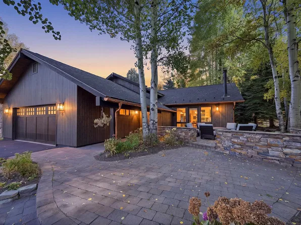 4 Foxtail Rd, Sun Valley, ID 83353
