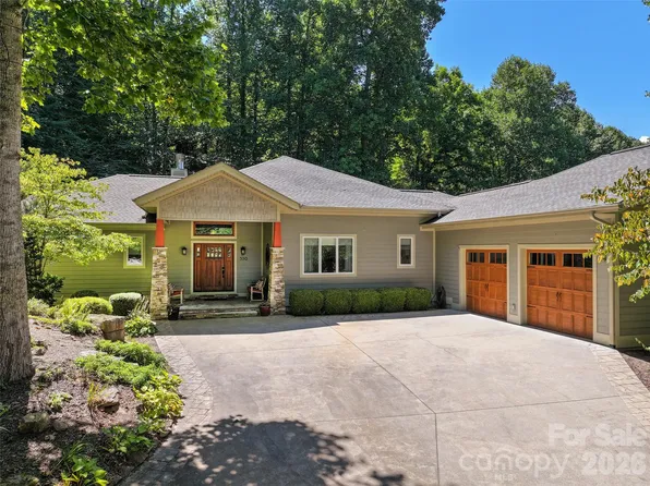 330 Sanctuary Dr, Waynesville, NC 28786