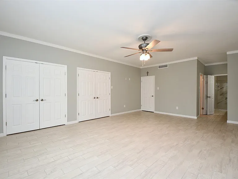 382 Wilcrest Dr — Photo 15