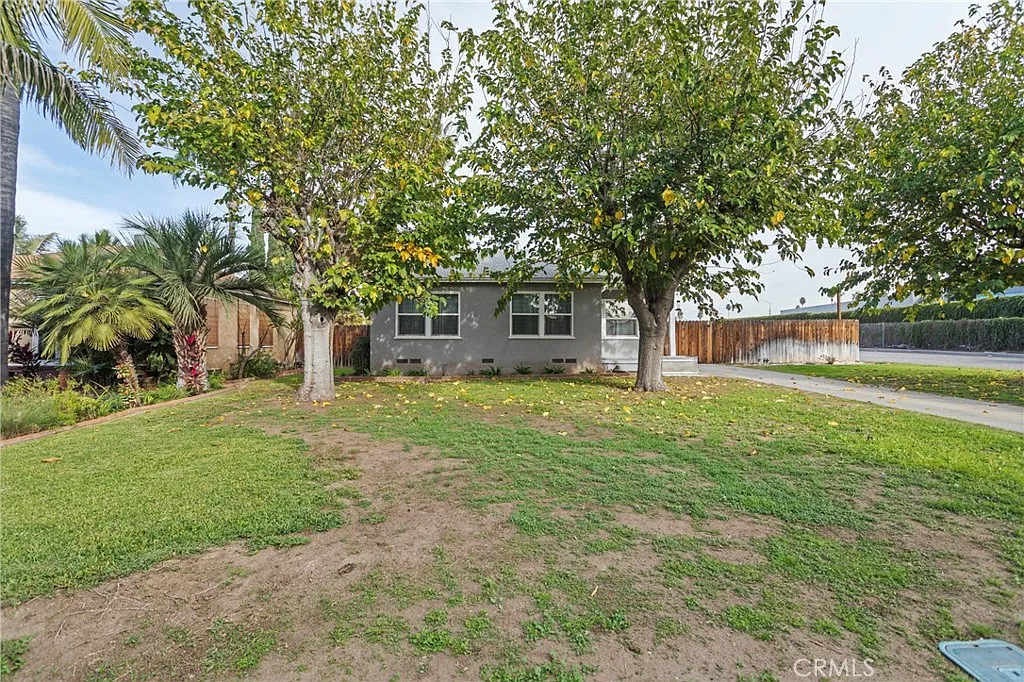 3 bed, 952 sqft, $3,550 — Photo 4
