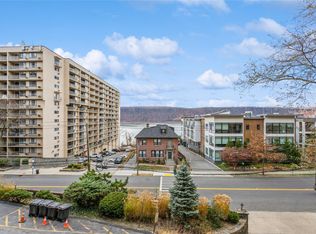 1120 Warburton Ave APT 1B, Yonkers, NY 10701