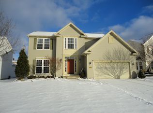 4733 Pineview Dr, Hamburg, NY 14075