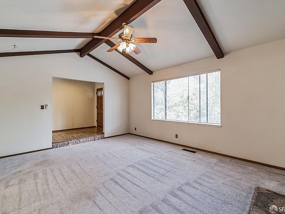 4th image of 312 Lakeview Way
