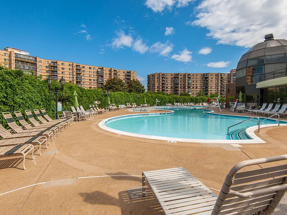 2nd image of 8370 Greensboro Dr APT 211