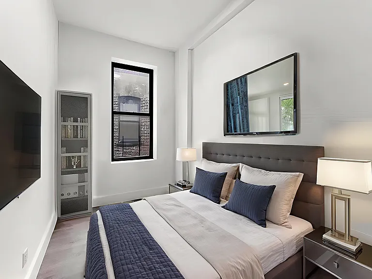 998 Amsterdam Ave #2C — Photo 6
