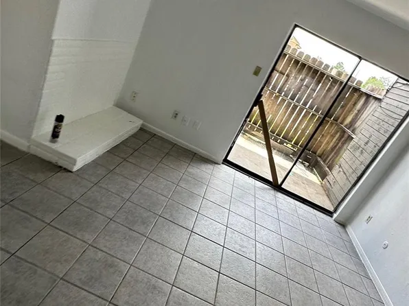 9090 S Braeswood Blvd APT 89, Houston, TX 77074