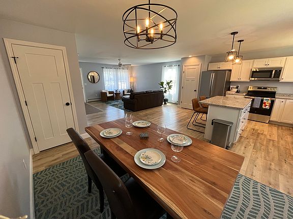 5th image of 37 Wildwood Drive