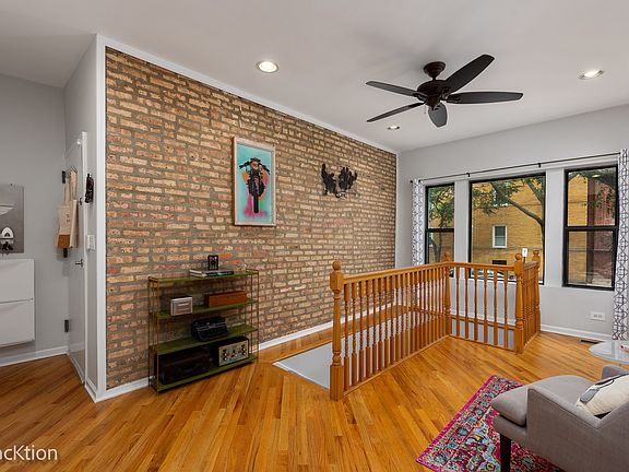 2nd image of 1357 W Argyle St #1C