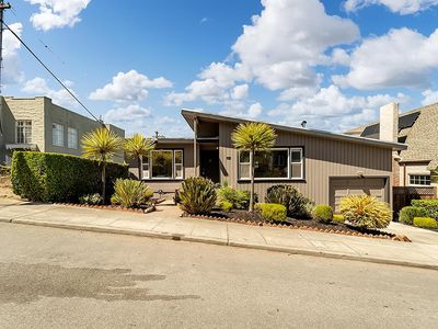 60 Garcia Ave, San Francisco, CA, 94127