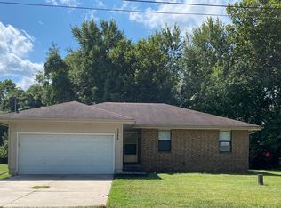 3332 W Riverside St, Springfield, MO 65807