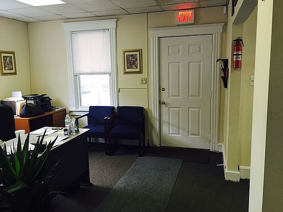 2nd image of 51 Lincoln Ave