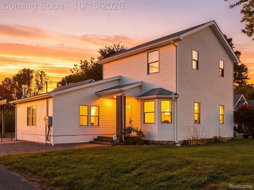 1st image of 326 Clark Rd