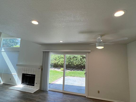 dining room white ceiling fan with light