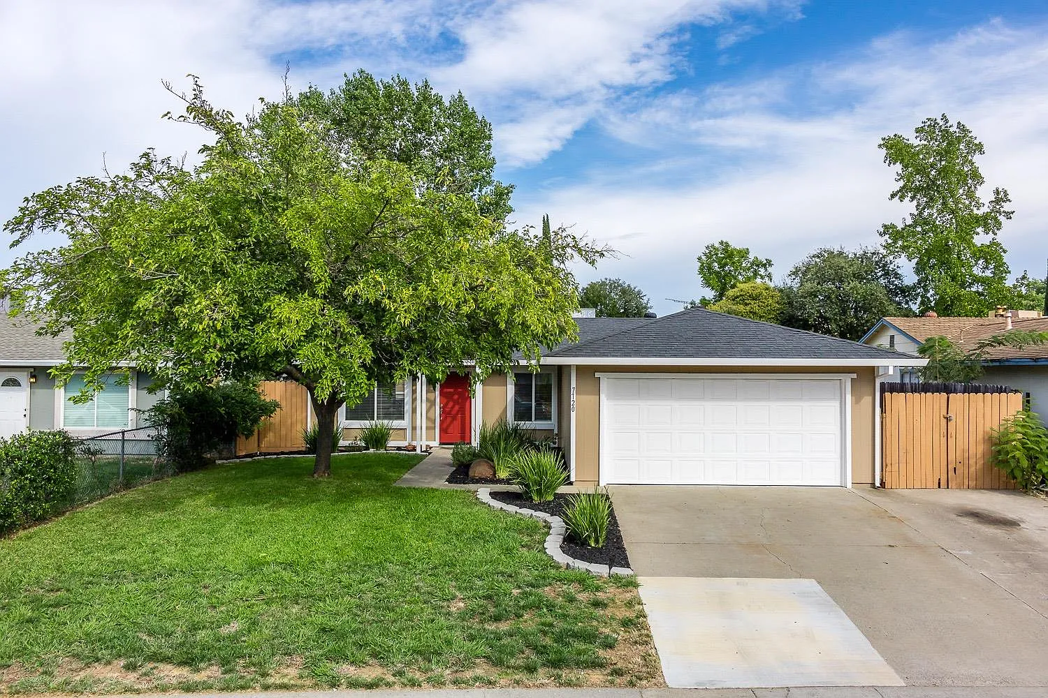 7720 Ziebell Ct photo 1