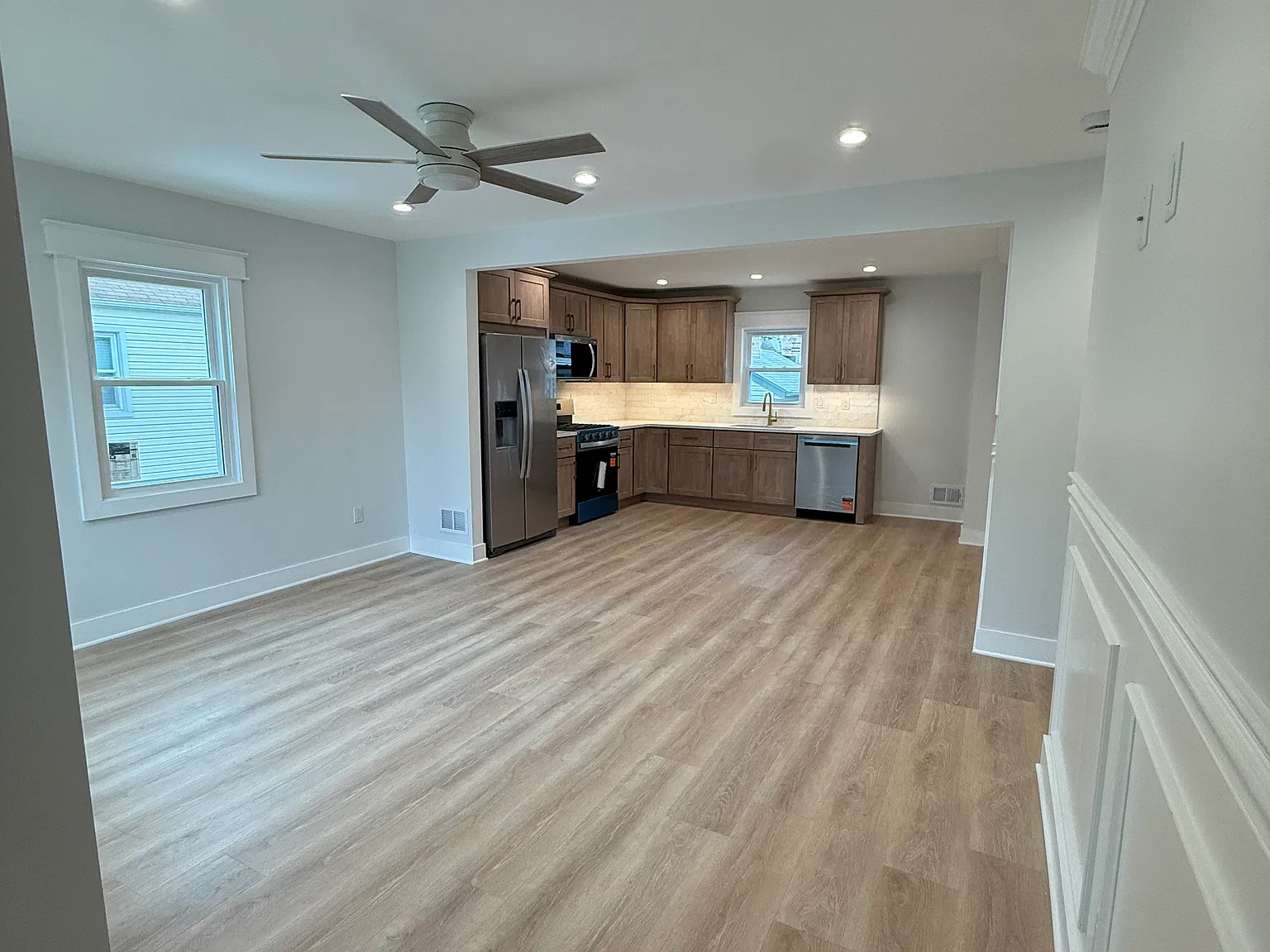 2 bed, 1840 sqft, $3,800 — Photo 2