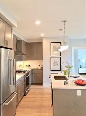 2nd image of 1652 Commonwealth Ave #301