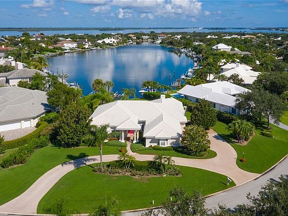 3rd image of 189 Spinnaker Dr