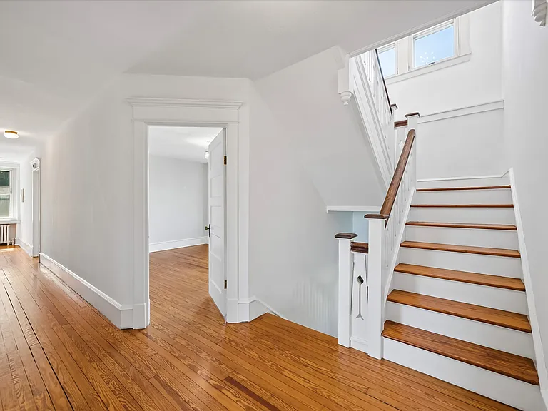 416 E Athens Ave — Photo 25
