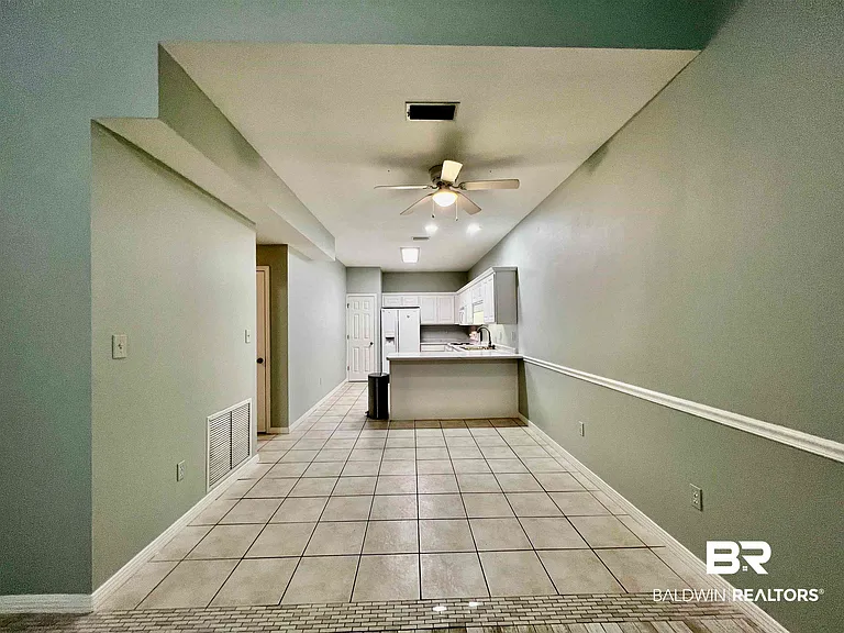 444 Clubhouse Dr #3C — Photo 8