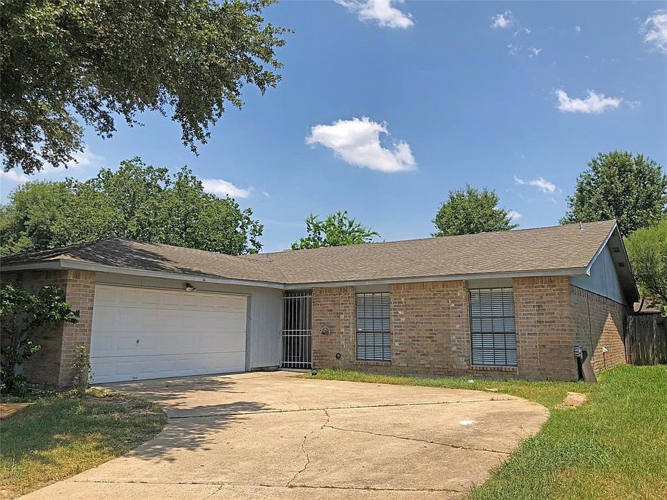 1st image of 16810 Grampin Dr