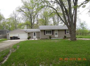 1320 W Wallen Rd, Fort Wayne, IN 46825