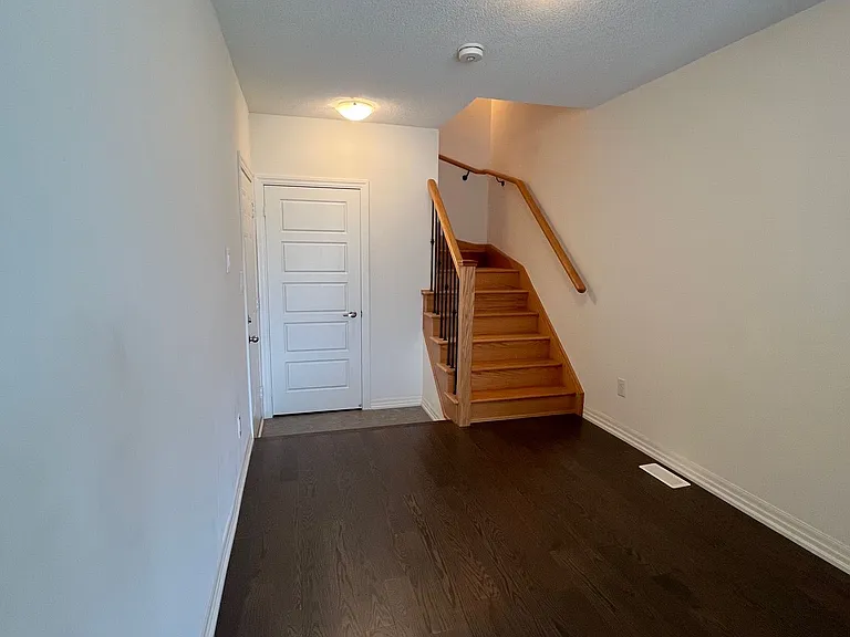 53 Vantage Loop — Photo 10