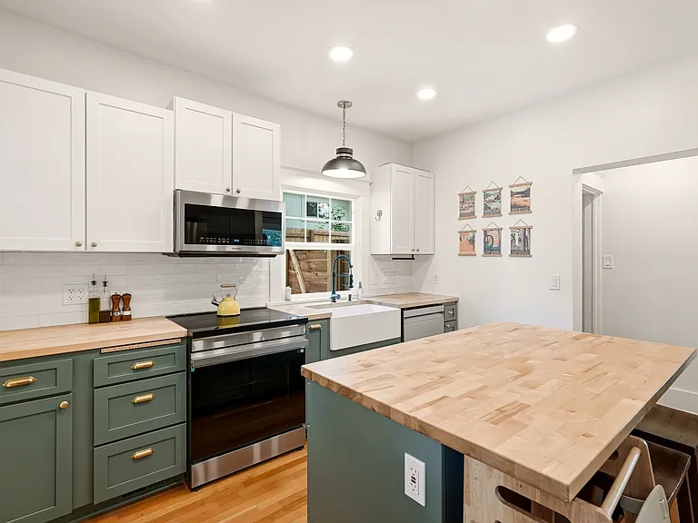 1303 S Ash St — Photo 4
