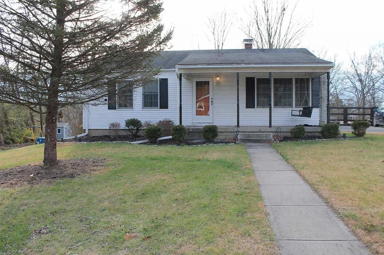 5223 Homestead Dr photo 1