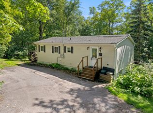 9 Mallard Ln, Kingston, ON K7K 5E2