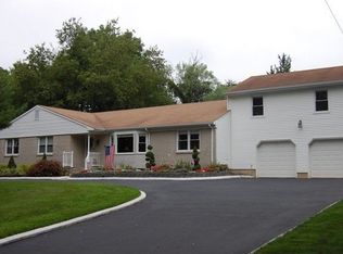 13 Emma Pl, Eatontown, NJ 07724