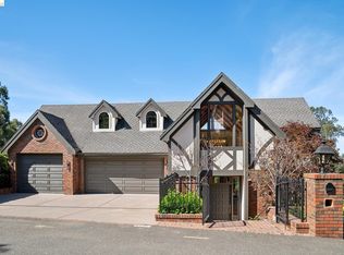 6277 Wood Dr, Oakland, CA