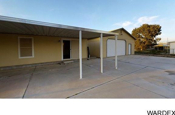 4th image of 8252 S Evergreen Dr