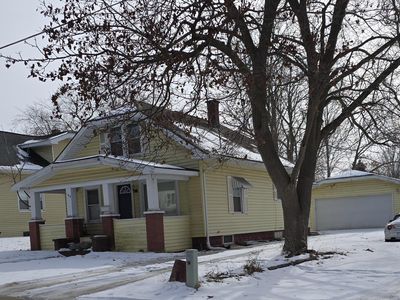 196 E Bacon St, Hillsdale, MI, 49242