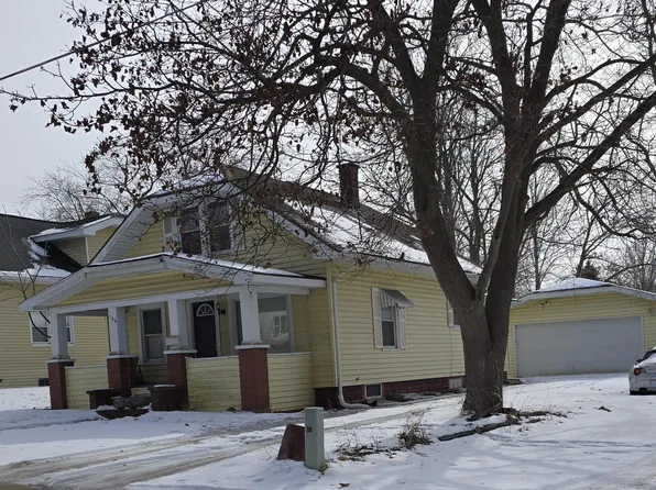 196 E Bacon St, Hillsdale, MI 49242