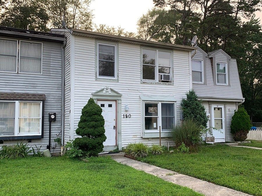 2nd image of 150 Marin Dr