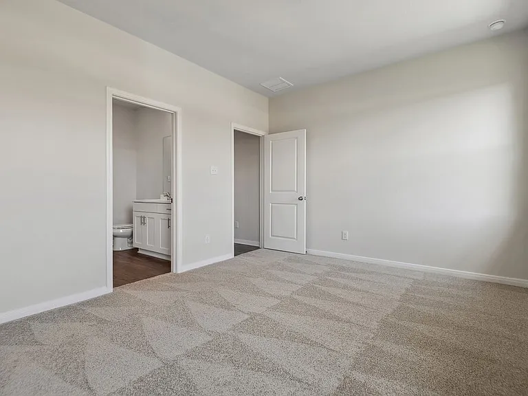 15663 Plum Brook Dr — Photo 10