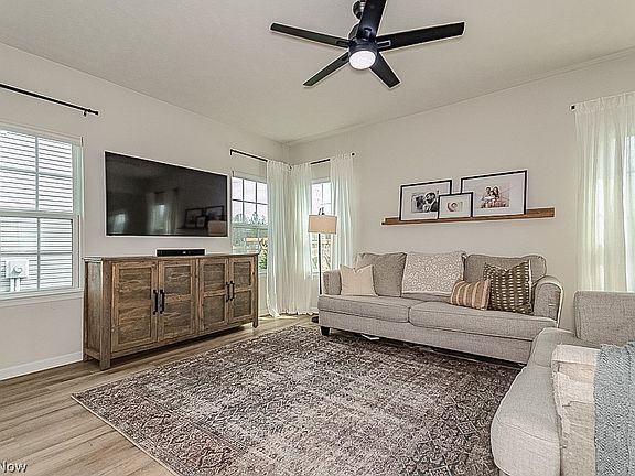 3rd image of 8349 Bedaos Dr