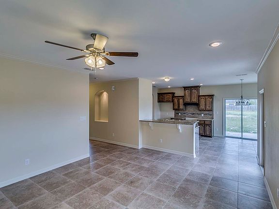 5th image of 1205 Ambrosia Dr