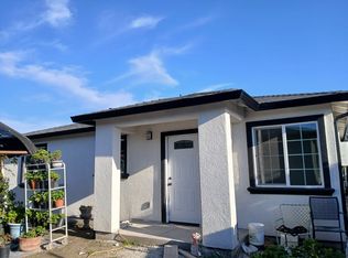 29 Bardin Cir, Salinas, CA 93905