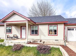 2382 E Irwin Way, Eugene, OR 97402