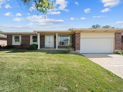 667 Lind Rd, Saint Louis, MO, 63125