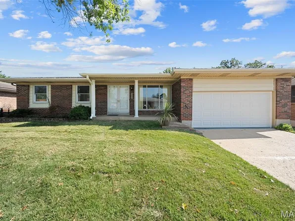 667 Lind Rd, Saint Louis, MO 63125