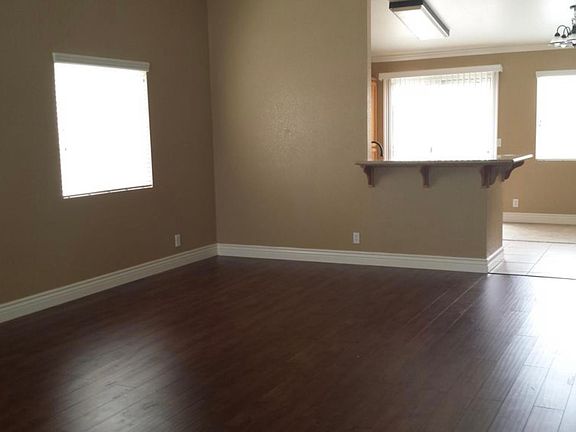 2nd image of 7197 Surreywood Way