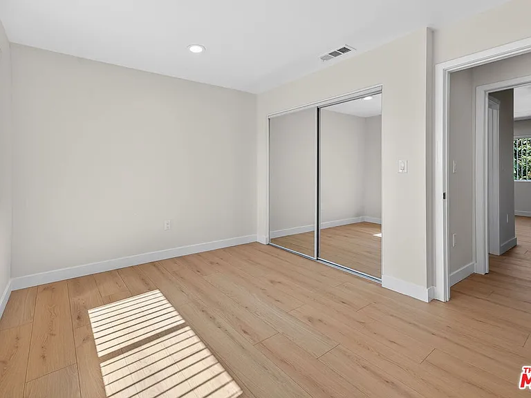 3436 Hunter St — Photo 41