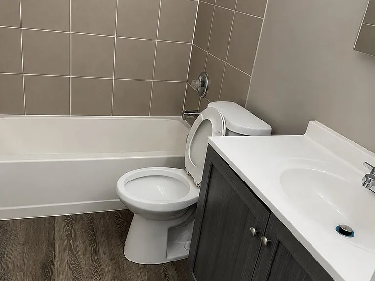 433 Perrie Dr #101 — Photo 3