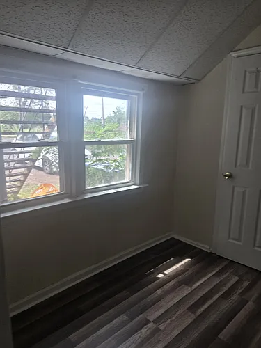 528 E Main St #1 Photo 1