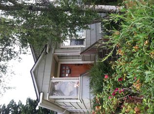 7316 15th Ave NE, Seattle, WA 98115