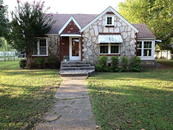 325 W Church St